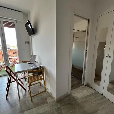 Apartment Stayinbologna 3 *