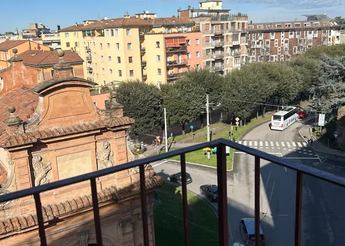 Stayinbologna 3 Апартаменты