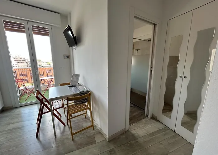 Апартаменты Stayinbologna 3 *