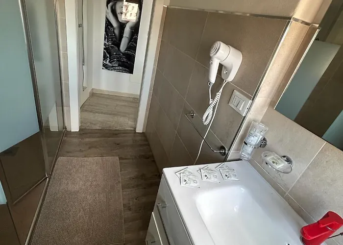 Stayinbologna 3 Апартаменты *